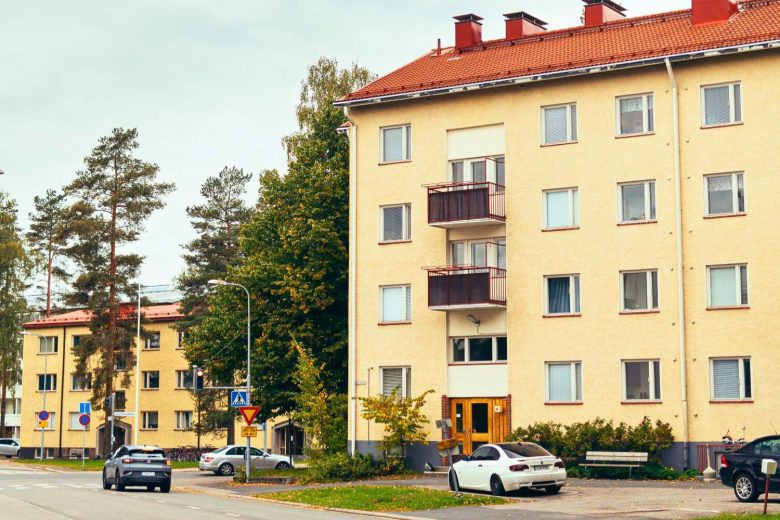 Hyvinkään Lämpövoiman Takuusäästö-palvelu parantaa taloyhtiön energiatehokkuutta takuulla.